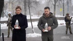 Ucraina, Zelensky e first lady commemorano i “Cento Eroi Celesti”