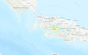 Indonesia, forte terremoto a Giava: decine di morti