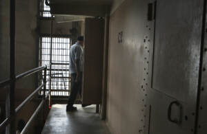 Ivrea, torture in carcere: 45 indagati