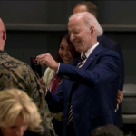 Usa, il Ringraziamento di Biden con i militari