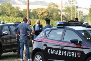 Bologna, Omicidio suicidio anzuiai Castelletto di Serravalle
