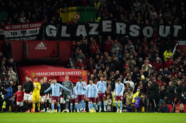 Manchester United v Aston Villa - Carabao Cup - Third Round - Old Trafford