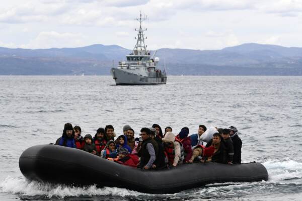 Migranti, naufragio al largo di Lesbo: 4 morti