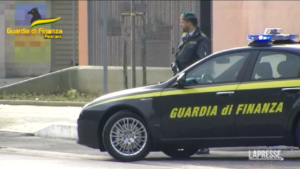 Pescara, blitz anti-contraffazione: denunciati 3 grossisti cinesi
