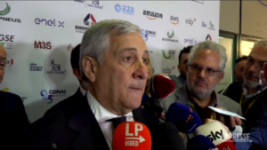 Governo, Tajani: “Sciocchezze, FI non è opposizione interna”