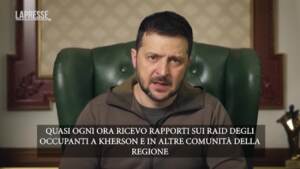 Ucraina, Zelensky: “Raid su Kherson praticamente ogni ora”