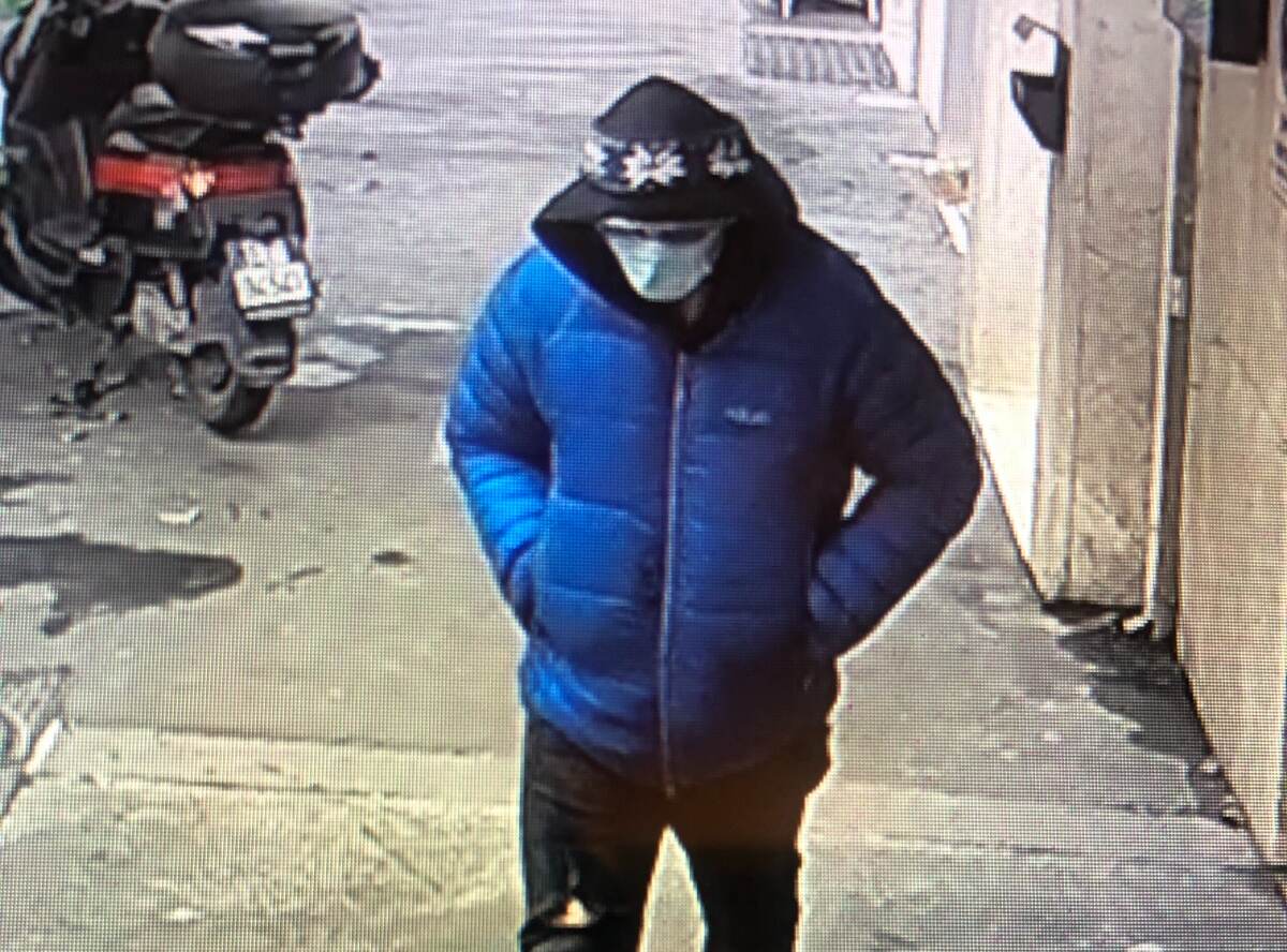 Omicidi Roma, autopsie: decine di coltellate