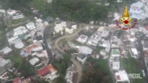 Ischia coperta di fango e detriti, le immagini viste dall’alto