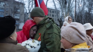 Ucraina, soldati separatisti tornano nel Donetsk