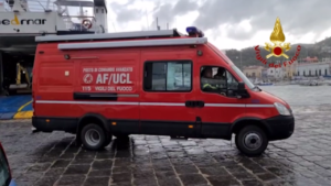 Frana Ischia, l’arrivo dei Vigili del Fuoco sull’isola