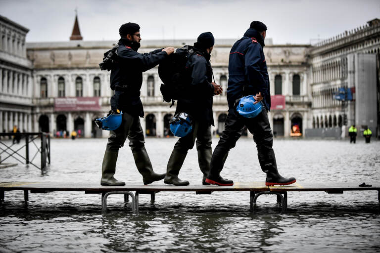 Maltempo: nuovo picco di alta marea a Venezia
