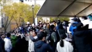 Cina, proteste contro lockdown: “Vogliamo votare!”