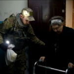 Ucraina, evacuati anziani da Kherson