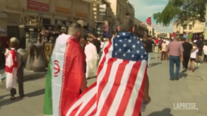 Qatar, tifosi di Usa e Iran insieme prima della partita