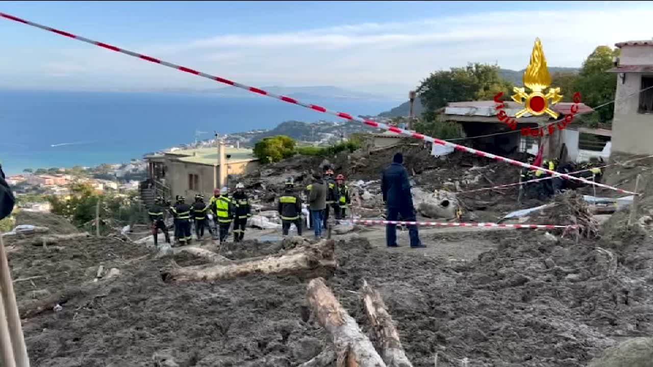 Ischia, prosegue la ricerca dei dispersi LaPresse