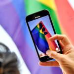 Usa, via libera a legge per tutelare matrimoni gay