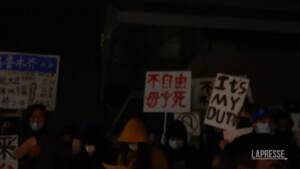 New York, manifestazione in solidarietà delle proteste in Cina