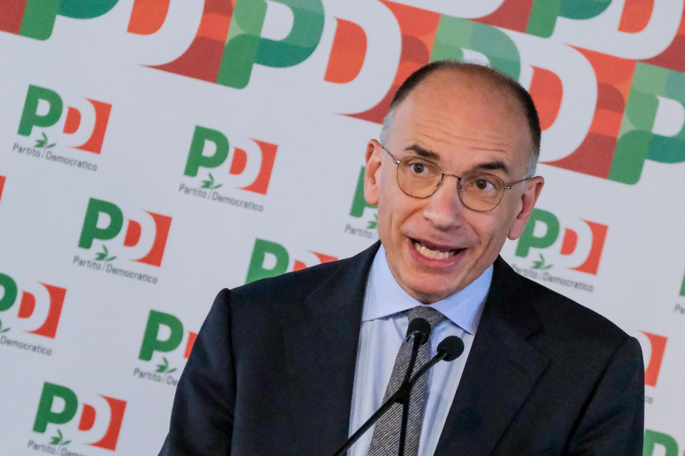 Manovra, Letta: “E’ più un decreto aiuti”