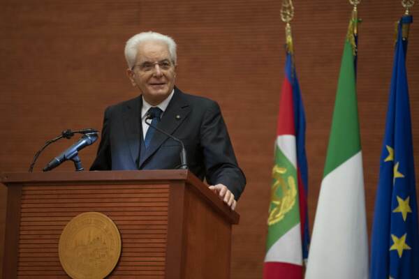 Università, Mattarella: “Garanzia libertà insegnamento”