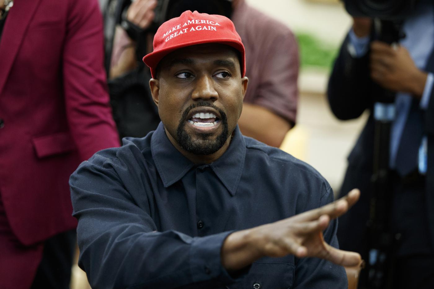 Twitter, Elon Musk sospende Kanye West