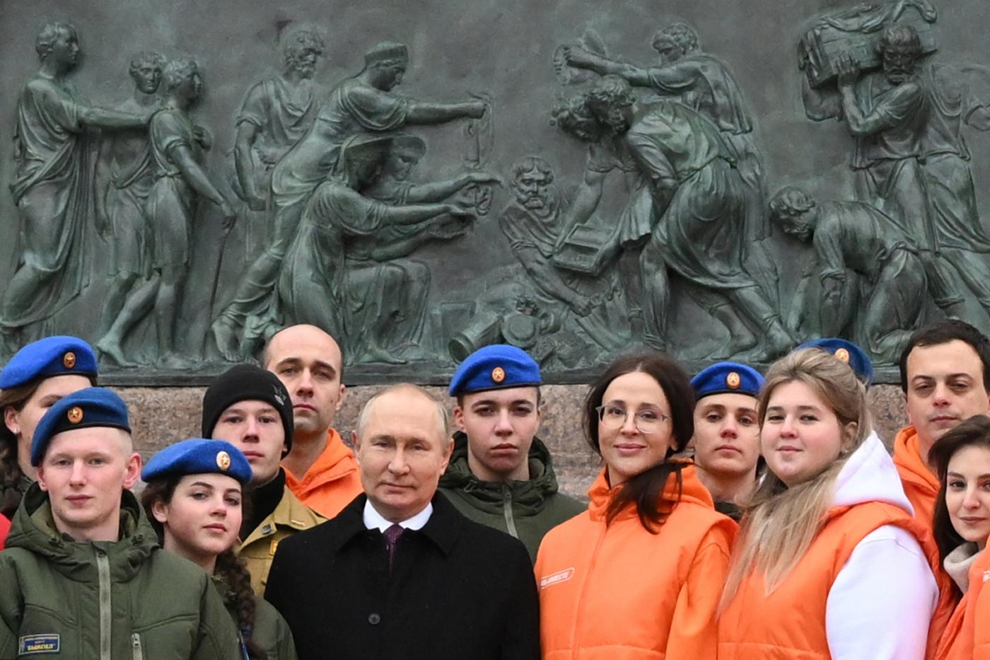 Ucraina, Mosca apre a colloqui ma detta condizioni