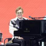 Glastonbury, Elton John al festival per il suo ultimo concerto in Gb