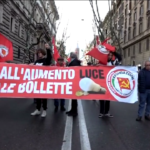 Roma, corteo contro guerra e carovita: “Giù armi, su salari”