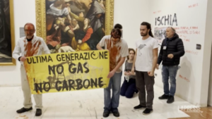 Ultima Generazione, attivisti irrompono nella Pinacoteca di Bologna