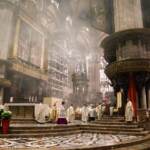 Covid, in chiesa tornano acquasantiere e segno di pace