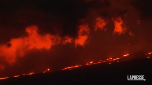 Hawaii, vulcano Manua Loa continua ad eruttare