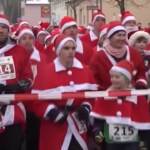 Germania, a Michendorf la corsa dei Babbi Natale