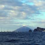 Stromboli, allerta rossa per il vulcano