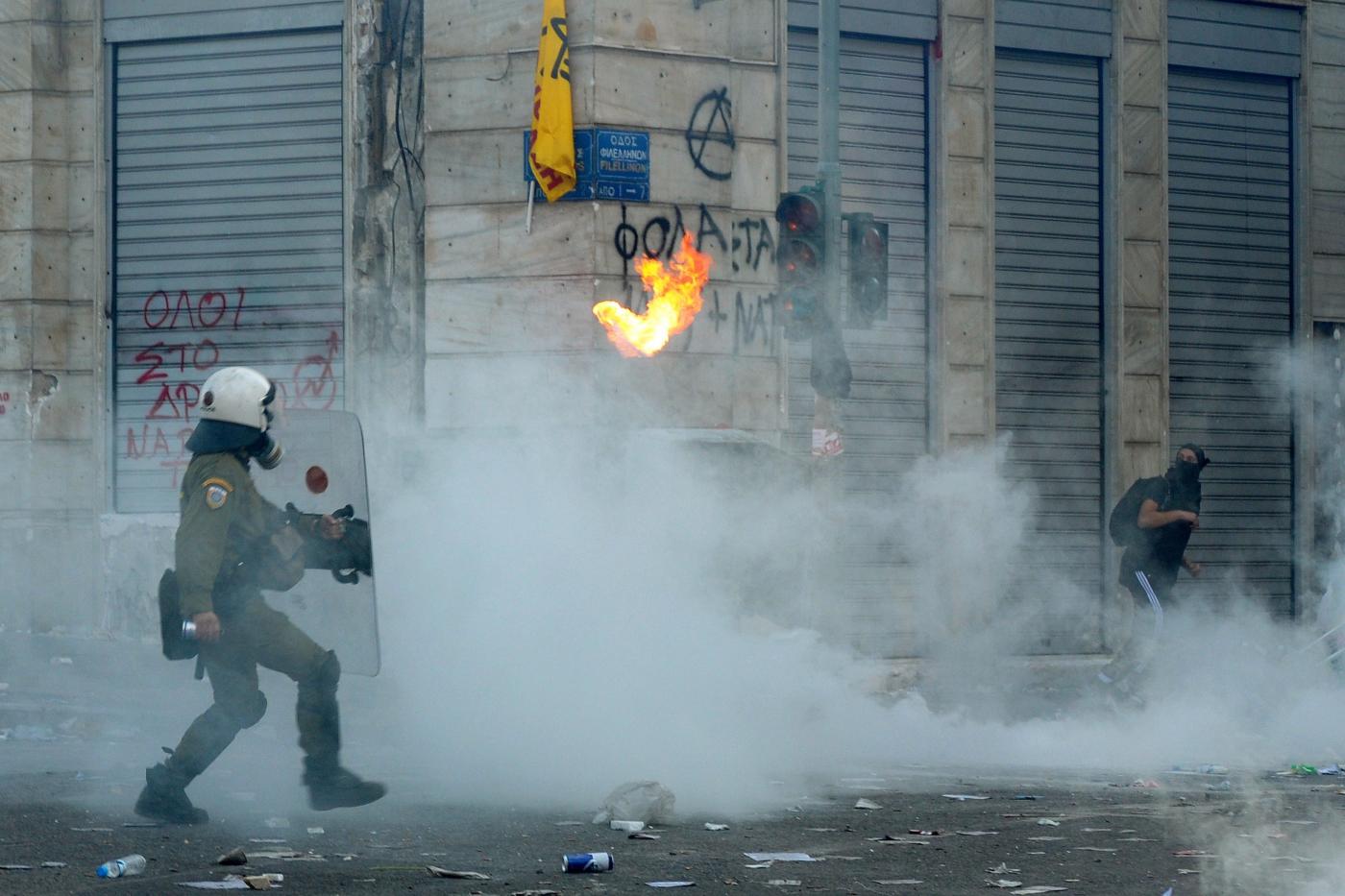 Grecia, per attentato Schlein si indaga su anarchici