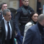 Francia, Sarkozy torna in aula