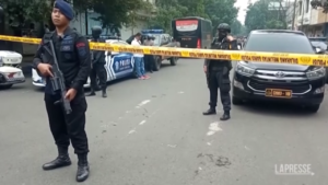 Indonesia, attacco suicida in stazione di polizia: due morti