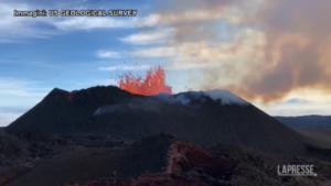 Hawaii, satelliti ed elicotteri per mappare il Mauna Loa