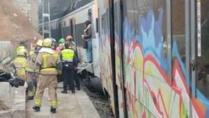 Spagna, scontro tra due treni: decine di feriti