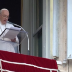 Ucraina, Papa Francesco: “Pace e disarmo possibili”