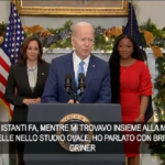 Griner, Biden: “Ho parlato con lei, è in volo verso casa”