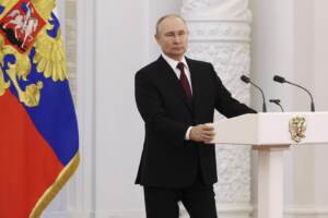 Il Presidente russo Vladimir Putin in videoconferenza da Mosca