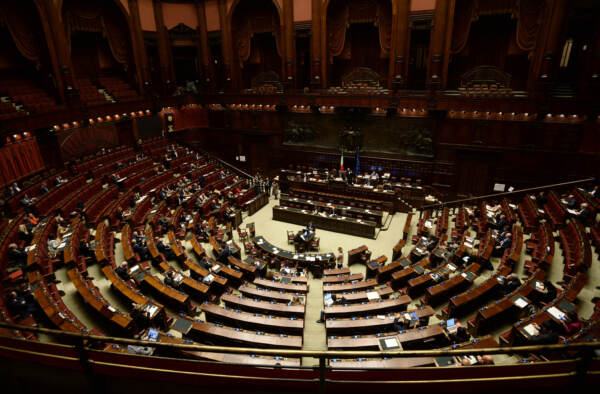 Camera dei Deputati. Voto di fiducia sul Decreto sicurezza sul lavoro e risoluzione delle crisi aziendali