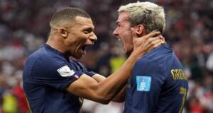Mondial-2022: La France rejoint le Maroc en demi-finale