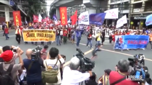 Filippine, protesta a Manila contro Marcos Jr