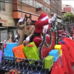 Bolivia, la sfilata natalizia per le strade di La Paz
