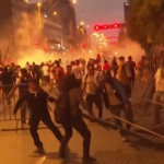 Perù, violenti scontri per le strade di Lima