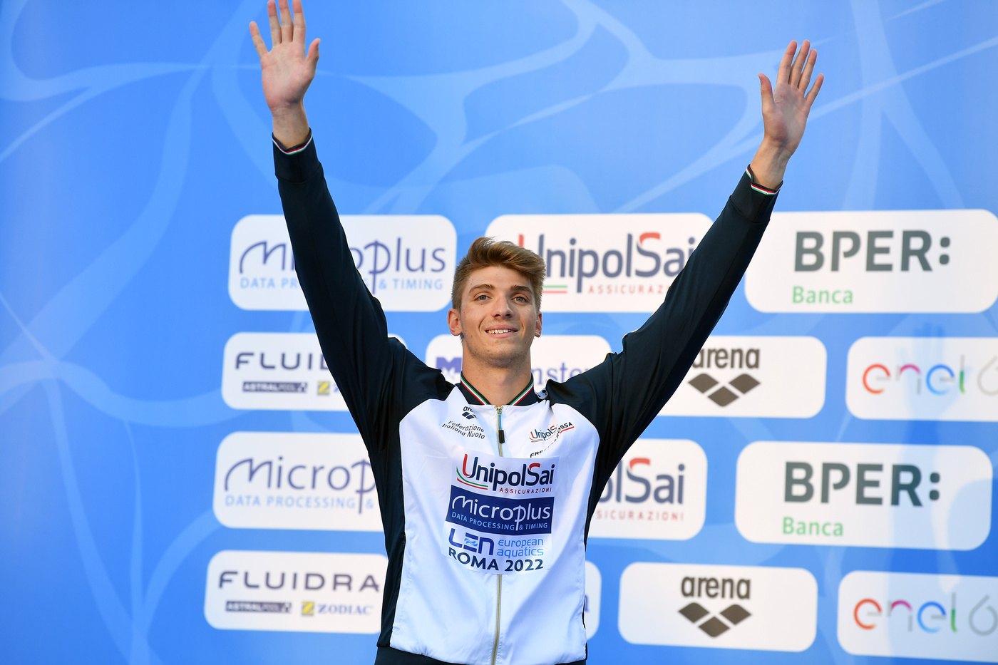 Nuoto, oro e record mondiale staffetta 4×100 Nuoto, oro e record mondiale staffetta 4×100