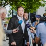 Twitter, Elon Musk non è più il più ricco