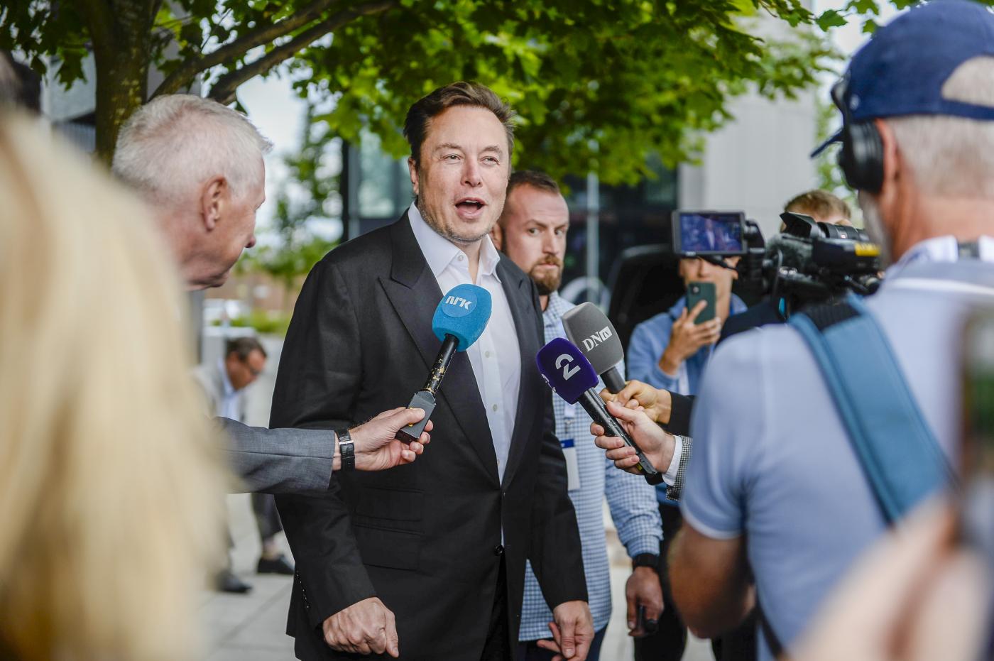 Twitter, Elon Musk non è più il più ricco