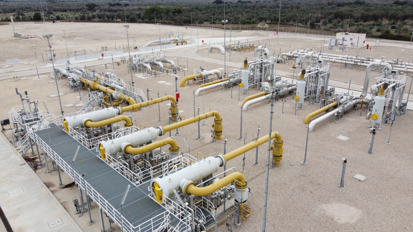 Gas, prezzo cala sotto i 50 euro