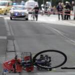 Udine, scontro auto-bici: grave 30enne